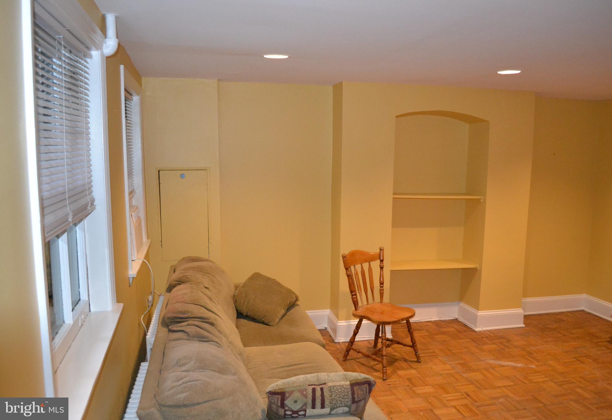 810 D Street Southeast Washington, DC 20003 - Photo 5 of 25