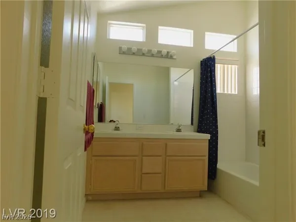 $2,103 | 226 Red Horizon Terrace, Henderson, NV 89015