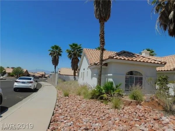 $2,103 | 226 Red Horizon Terrace, Henderson, NV 89015