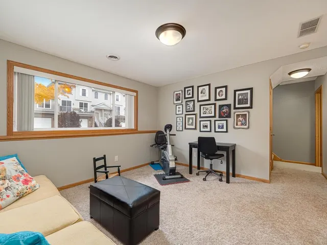 $350,000 | 20159 Holister Lane, Lakeville, MN 55044