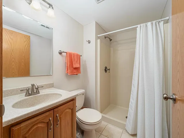 $350,000 | 20159 Holister Lane, Lakeville, MN 55044