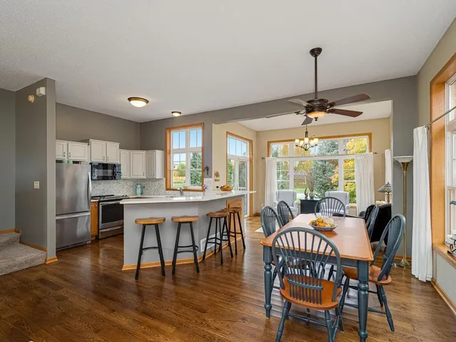 $350,000 | 20159 Holister Lane, Lakeville, MN 55044