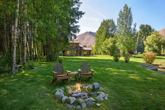 $3,995,000 | 102 West Channel Lane, Blaine County, ID 83333