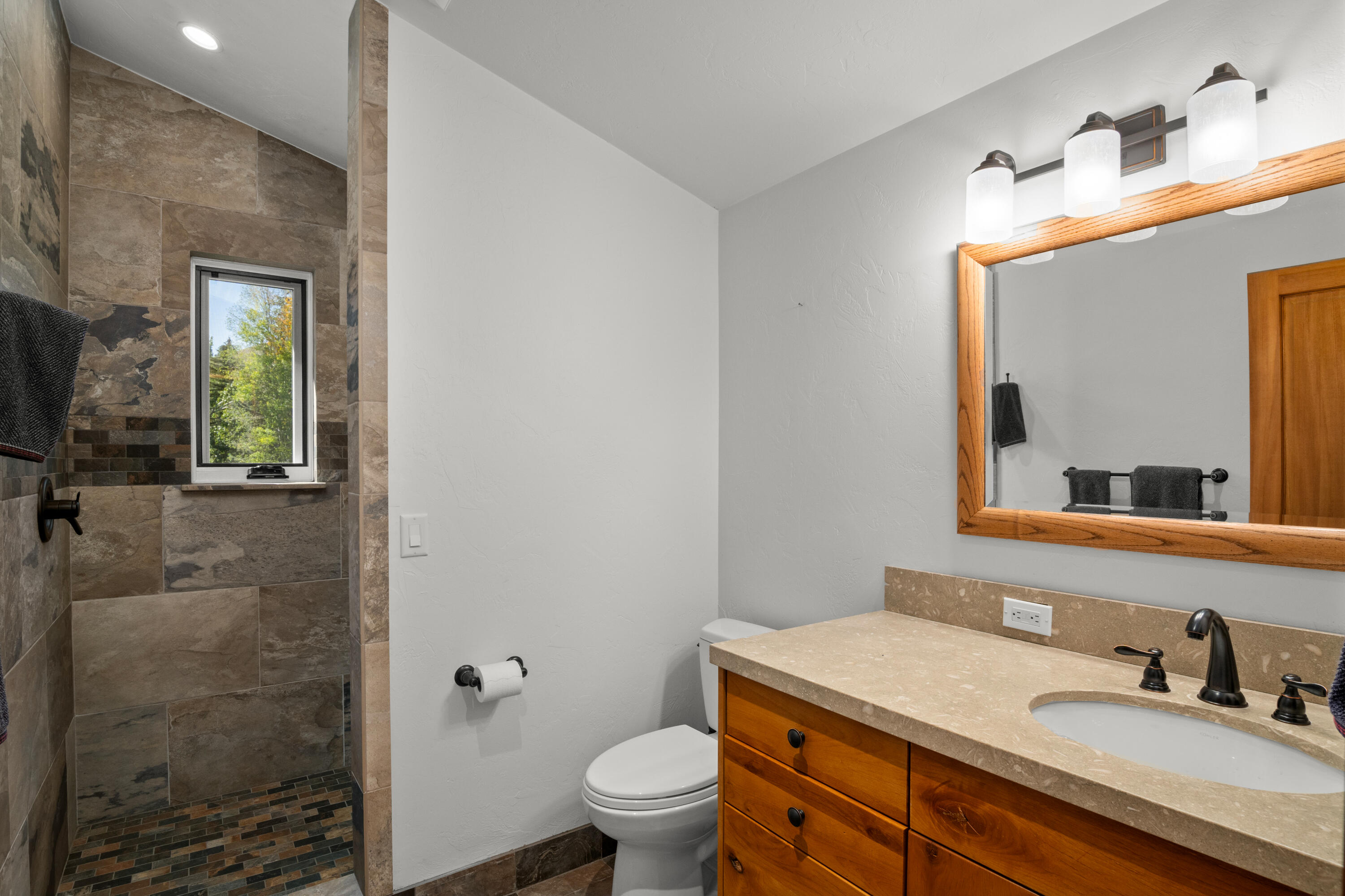 102 West Channel Lane Blaine County, ID 83333 - Photo 48 of 56 Guest Bath #1