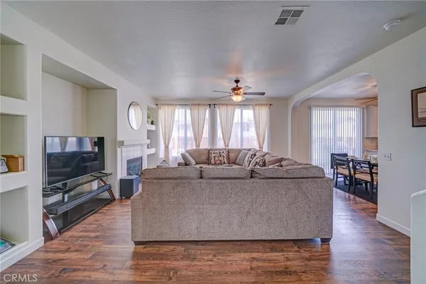 $2,800 | 14304 Gray Fox Lane, Victorville, CA 92394