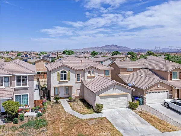 $2,800 | 14304 Gray Fox Lane, Victorville, CA 92394