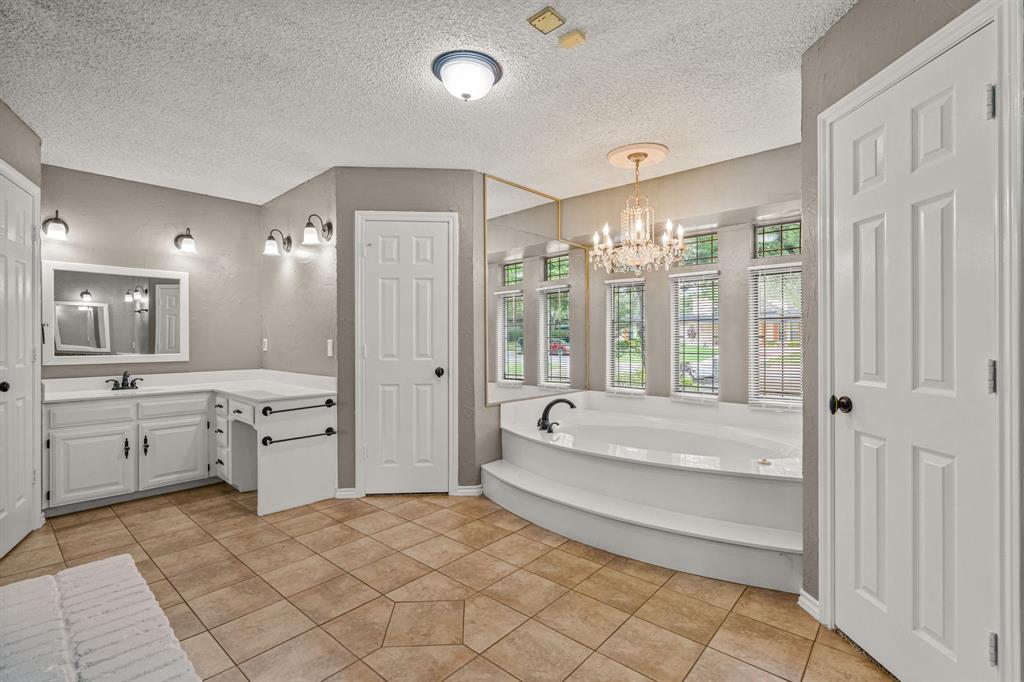 8809 Random Road Fort Worth, TX 76179 - Photo 19 of 37