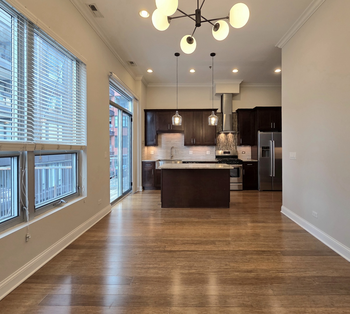 4 North Aberdeen Street, Unit 403 Chicago, IL 60607 - Photo 8 of 23