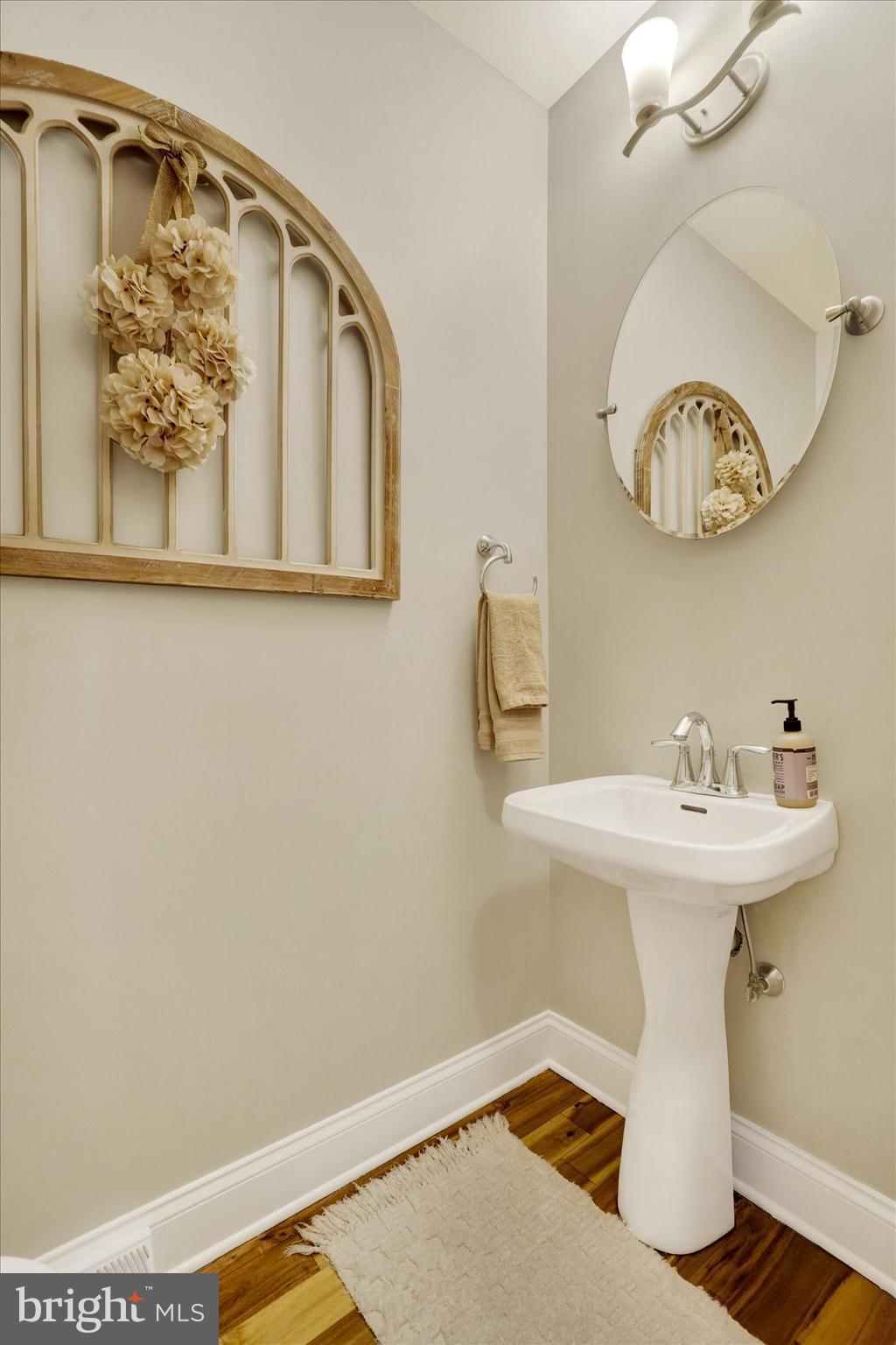 558 Rocky Road Red Lion, PA 17356 - Photo 24 of 51 Powder Room