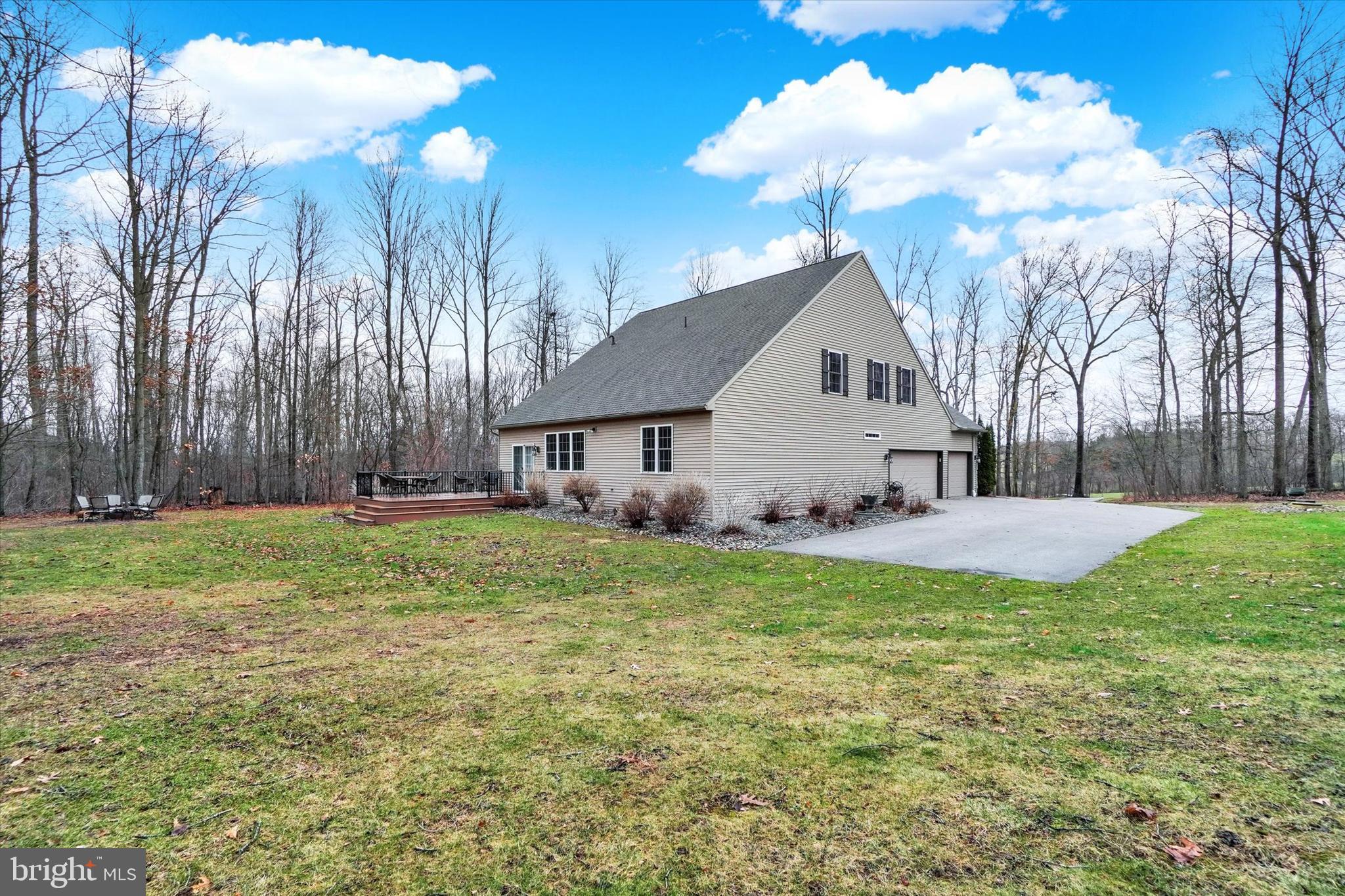 558 Rocky Road Red Lion, PA 17356 - Photo 36 of 51 Side View of Home