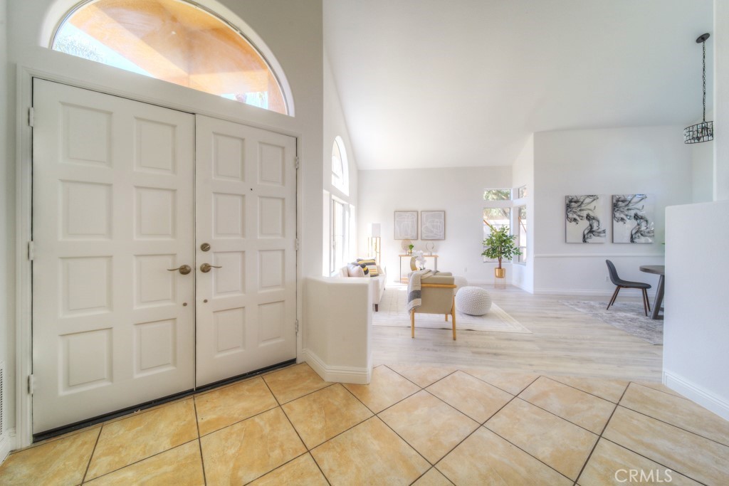 32230 Corte Chatada Temecula, CA 92592 - Photo 4 of 53 a living room with furniture