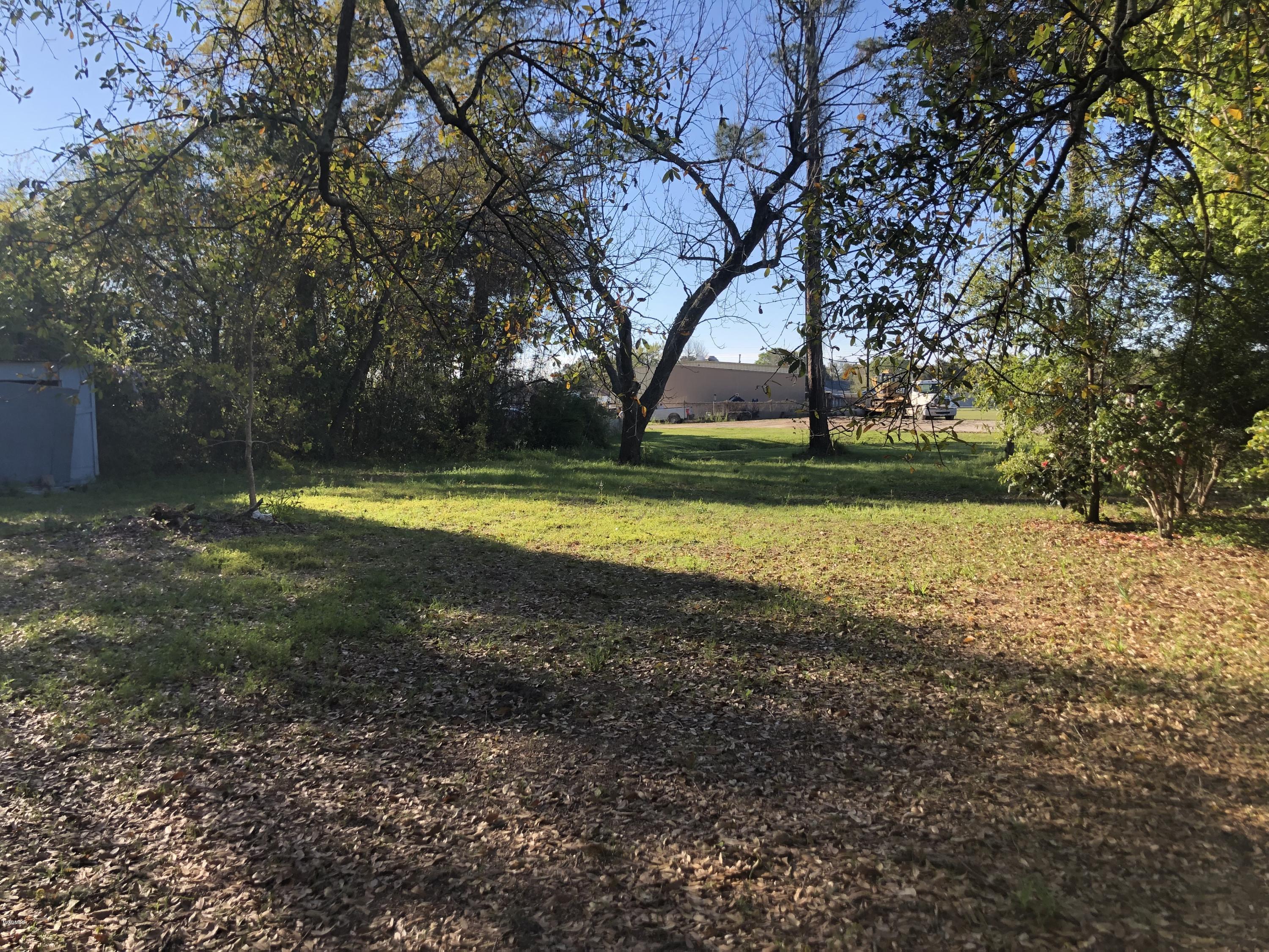 511 Old Pass Road West Long Beach, MS 39560 - Photo 13 of 18 12 - Backyard 2