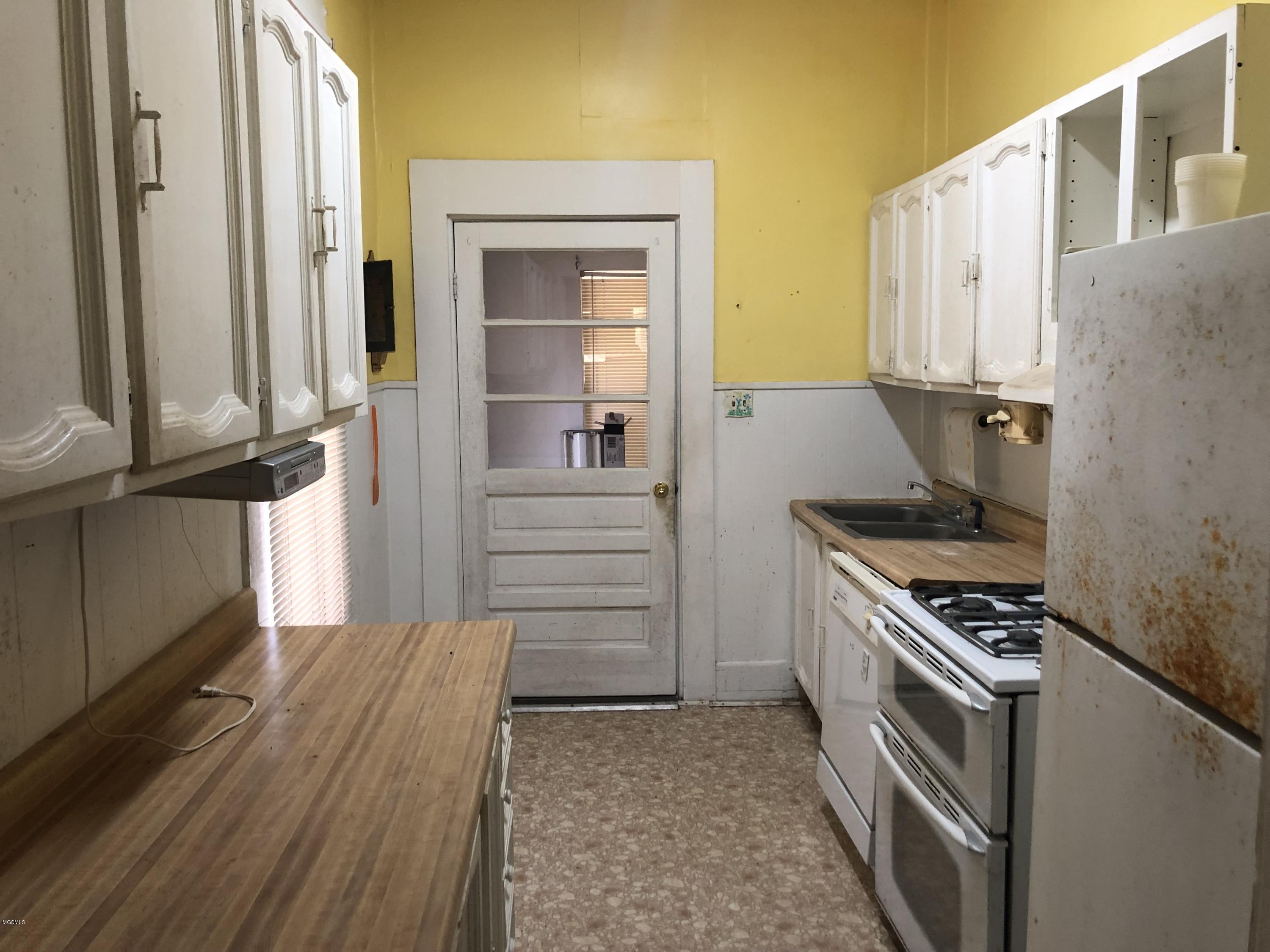 511 Old Pass Road West Long Beach, MS 39560 - Photo 2 of 18 Additional Photo
