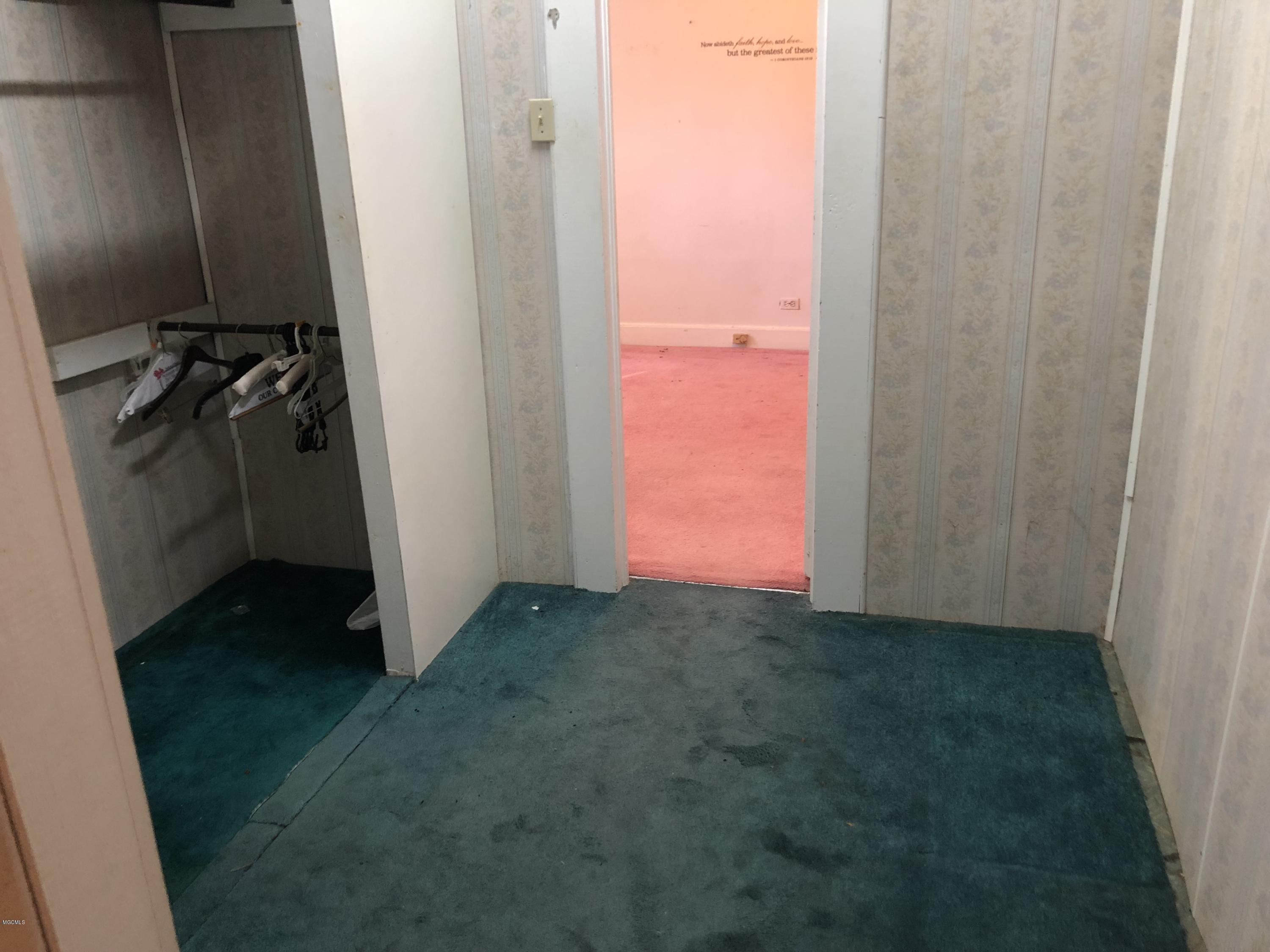 511 Old Pass Road West Long Beach, MS 39560 - Photo 7 of 18 6 - Master Closet