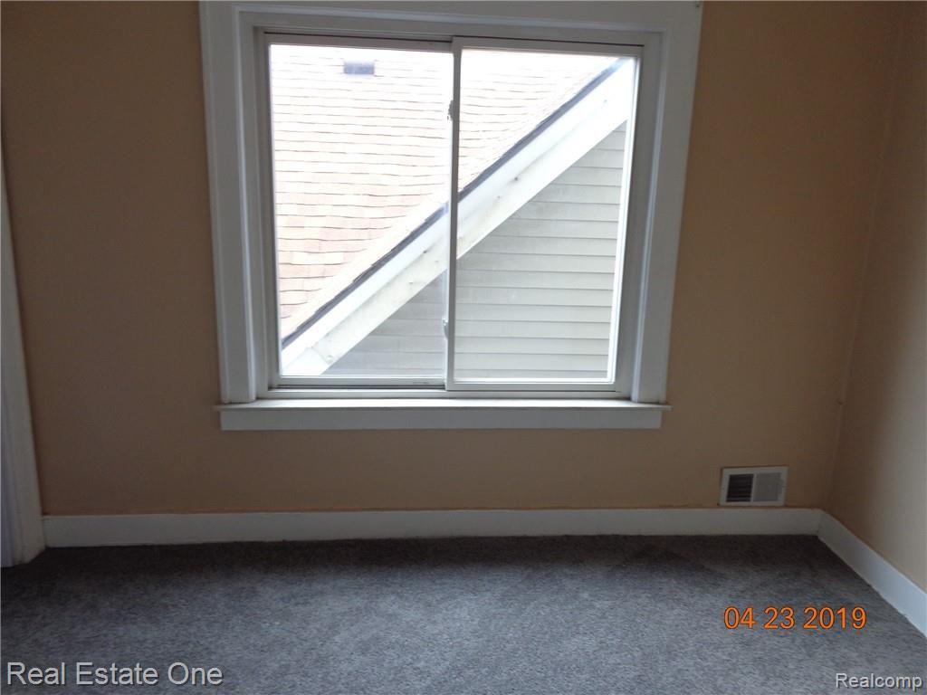 5511 Maple Street Dearborn, MI 48126 - Photo 13 of 26