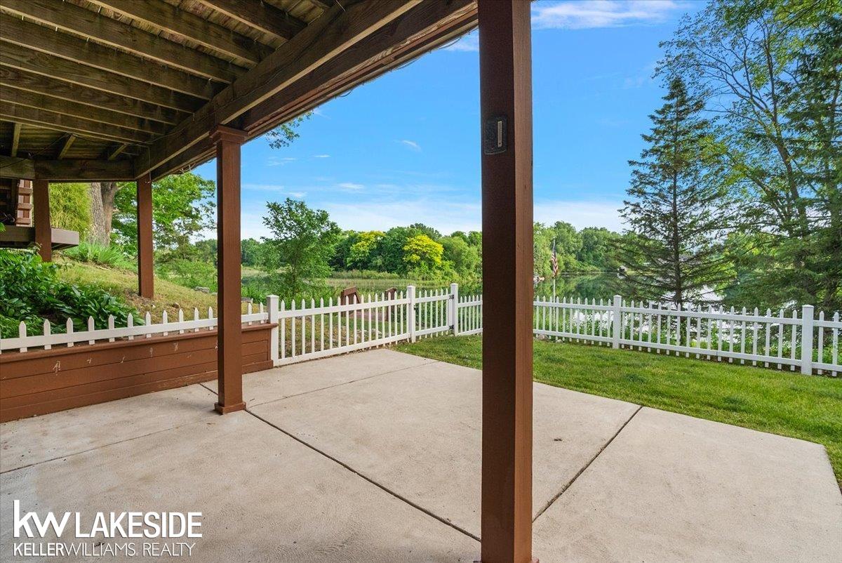 1455 Oak Ridge Road Oxford, MI 48371 - Photo 9 of 78