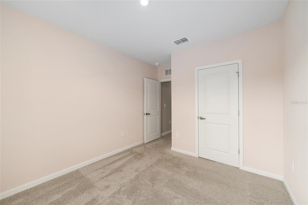 1183 Turtle Is Road Lady Lake, FL 32159 - Photo 25 of 39 a view of an empty room