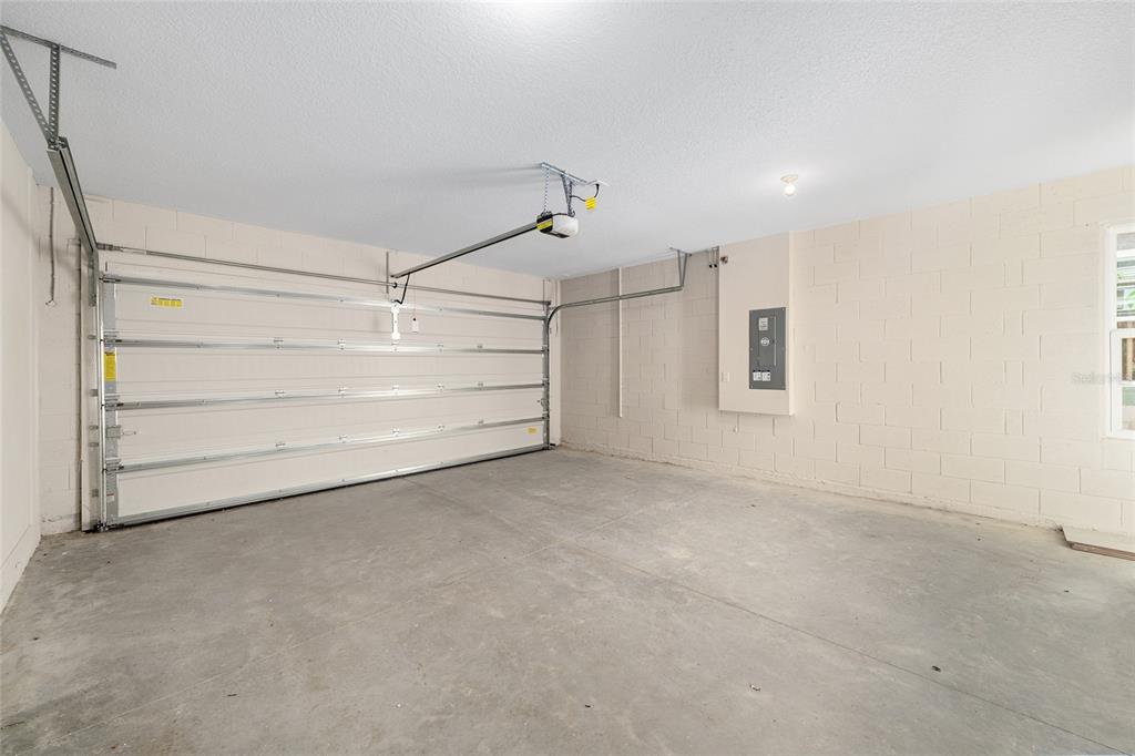 1183 Turtle Is Road Lady Lake, FL 32159 - Photo 33 of 39 a view of an empty room