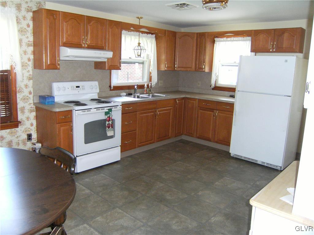 598 Cherry Road Northampton, PA 18067 - Photo 9 of 23 Gallery Image 9