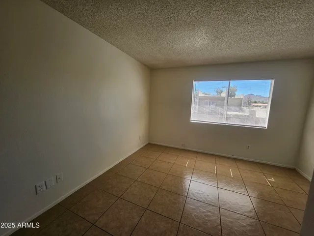 $995 | 2801 East Monte Cristo Avenue, Unit 103, Phoenix, AZ 85032