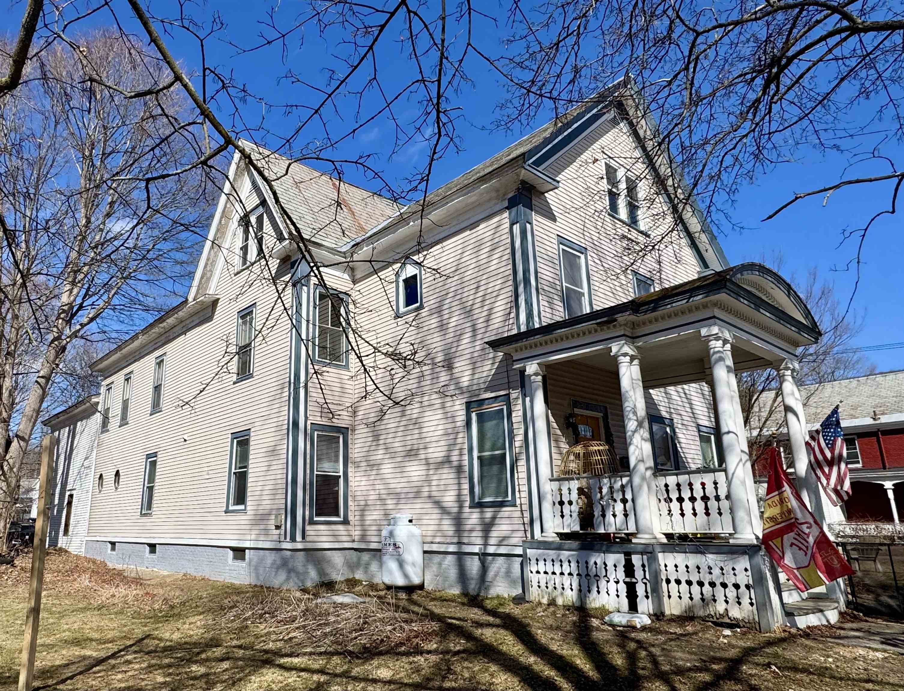 35 School Street Rockingham, VT 05101 - Photo 3 of 37