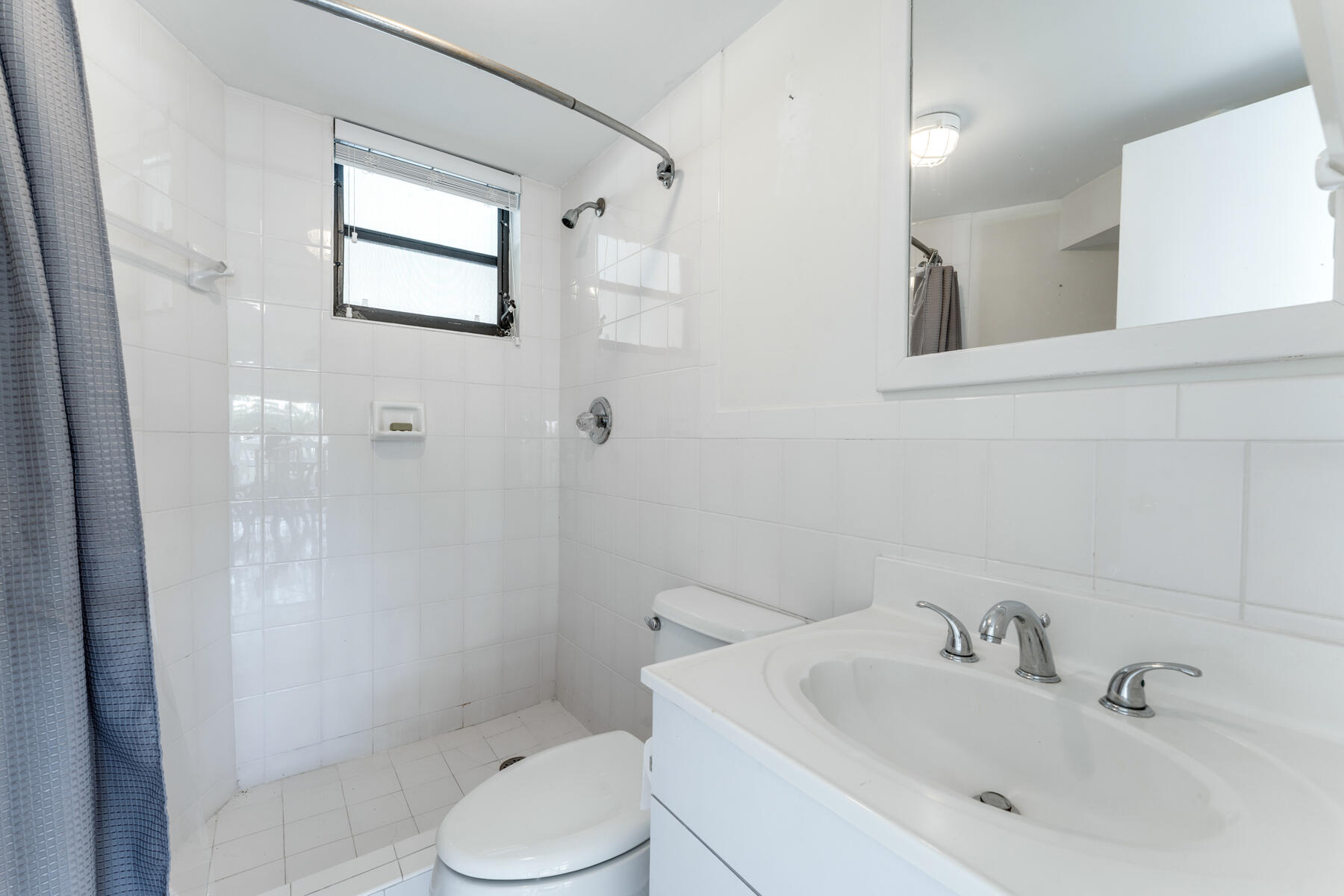 184 Bahama Avenue Key Largo, FL 33037 - Photo 30 of 72 Full Bathroom