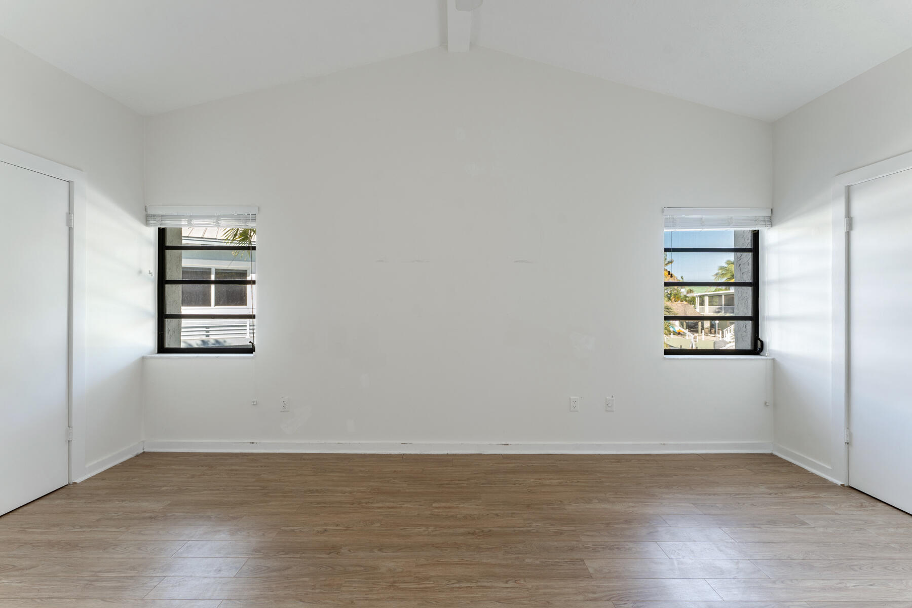 184 Bahama Avenue Key Largo, FL 33037 - Photo 33 of 72 Multiple Closets