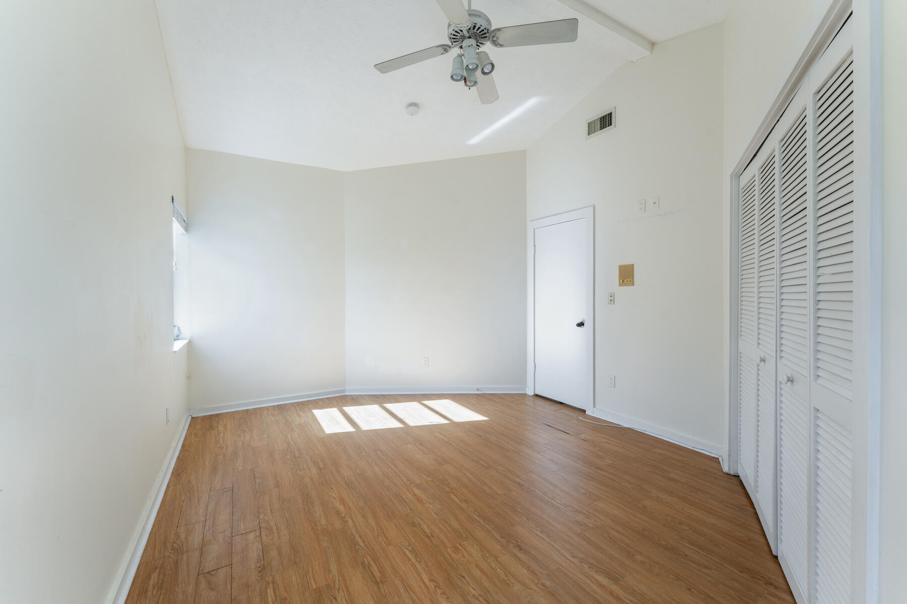 184 Bahama Avenue Key Largo, FL 33037 - Photo 39 of 72 Third Bedroom