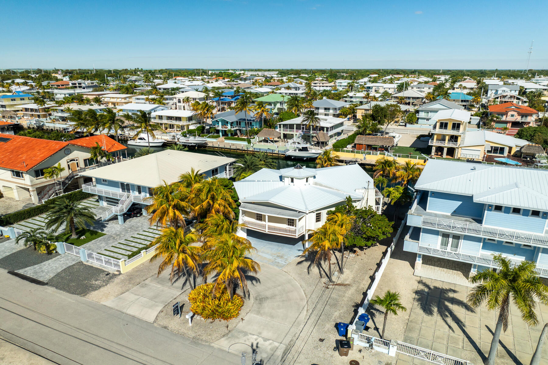 184 Bahama Avenue Key Largo, FL 33037 - Photo 52 of 72 an aerial view of residential houses with outdoor space