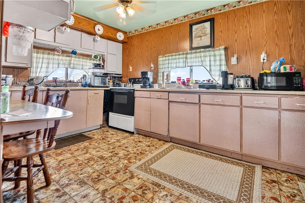 355 Sunset Street Rossiter, PA 15772 - Photo 7 of 41