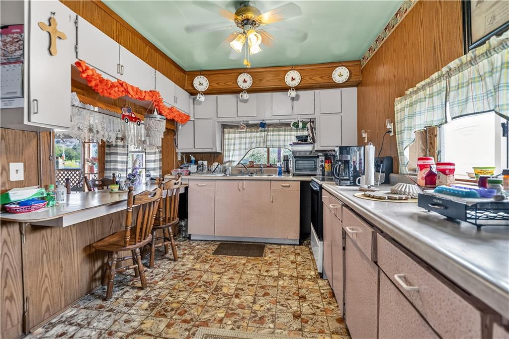 355 Sunset Street Rossiter, PA 15772 - Photo 8 of 41