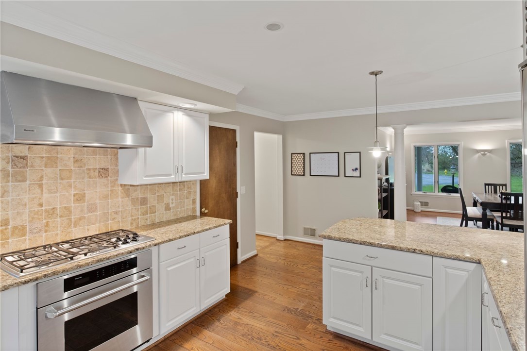 9 Falls View Lane Penfield, NY 14625 - Photo 17 of 46