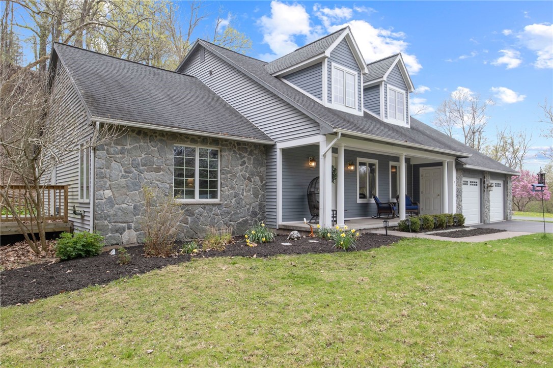 9 Falls View Lane Penfield, NY 14625 - Photo 2 of 46