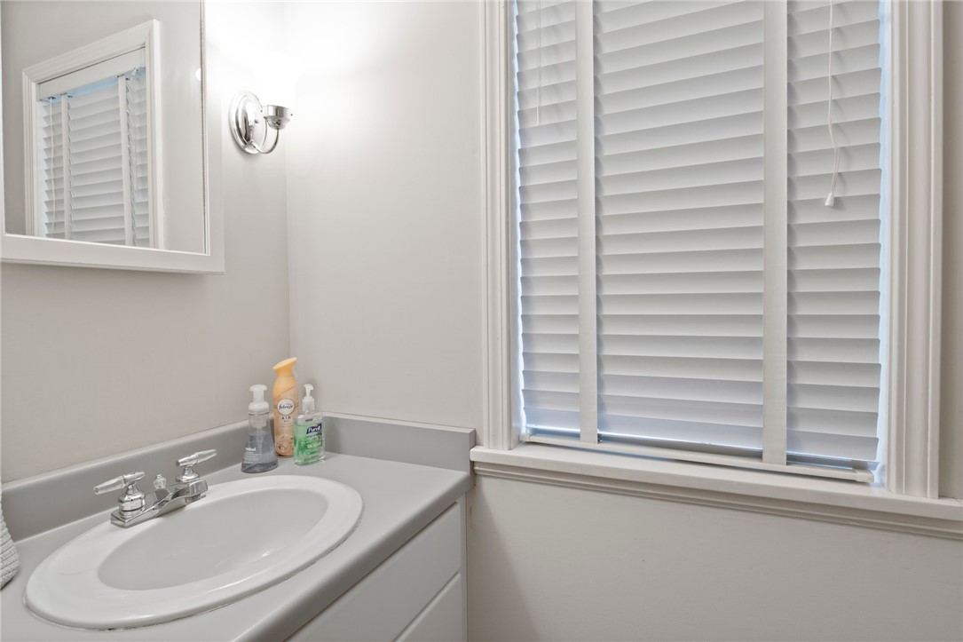 9 Falls View Lane Penfield, NY 14625 - Photo 26 of 46