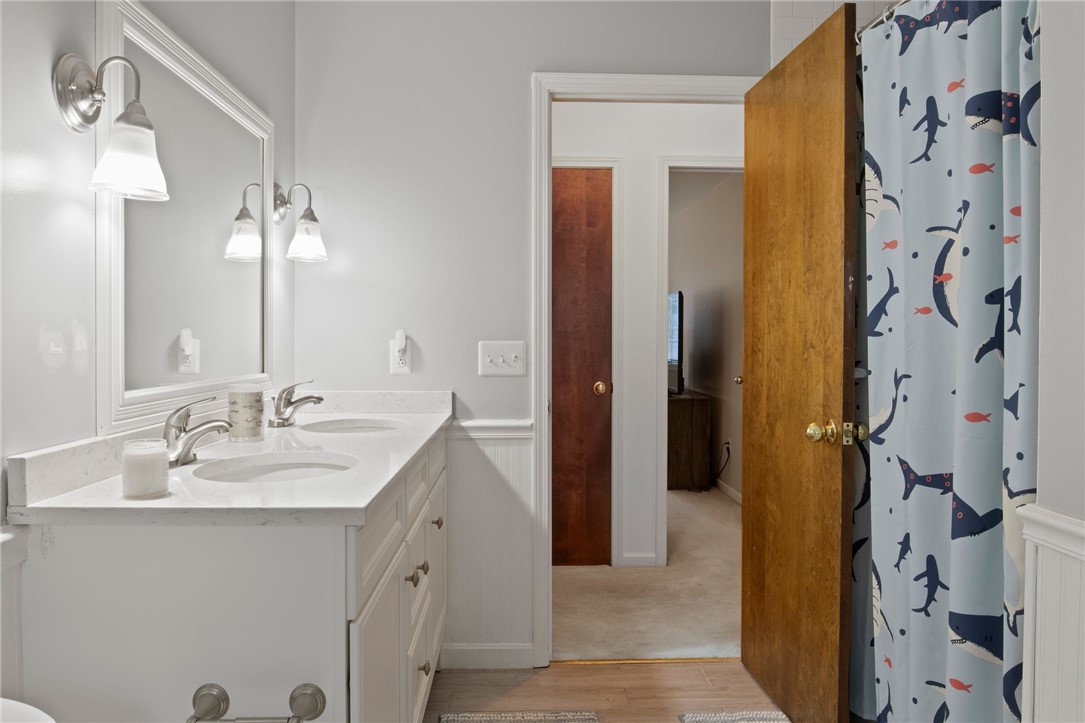 9 Falls View Lane Penfield, NY 14625 - Photo 27 of 46