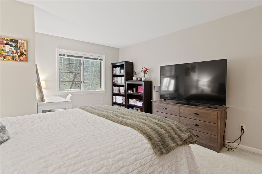 9 Falls View Lane Penfield, NY 14625 - Photo 29 of 46