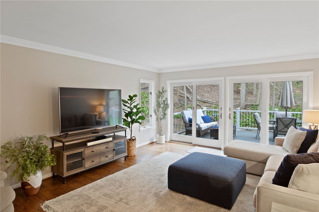 9 Falls View Lane Penfield, NY 14625 - Photo 10 of 46