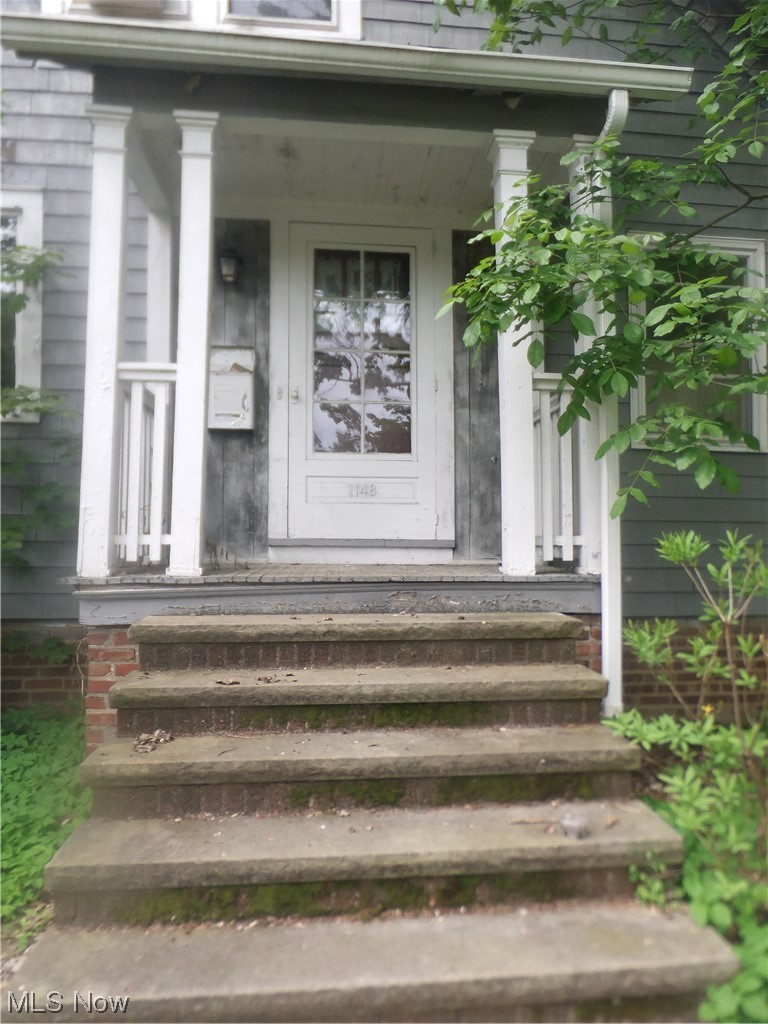 1148 Pomona Road Cleveland, OH 44121 - Photo 2 of 27 Gallery Image 2