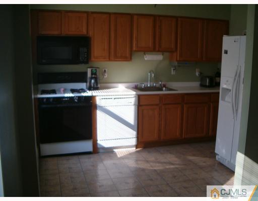 72 Fox Road, Unit 4A Edison, NJ 08817 - Photo 3 of 4 Gallery Image 3