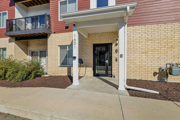 $295,000 | 1601 North Windsor Avenue, Unit 209, Cottage Grove, WI 53527