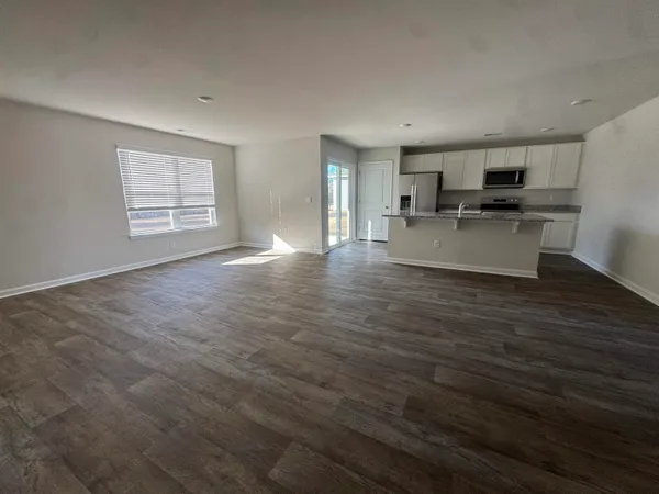 $2,000 | 390 Acosta Circle, Conway, SC 29527