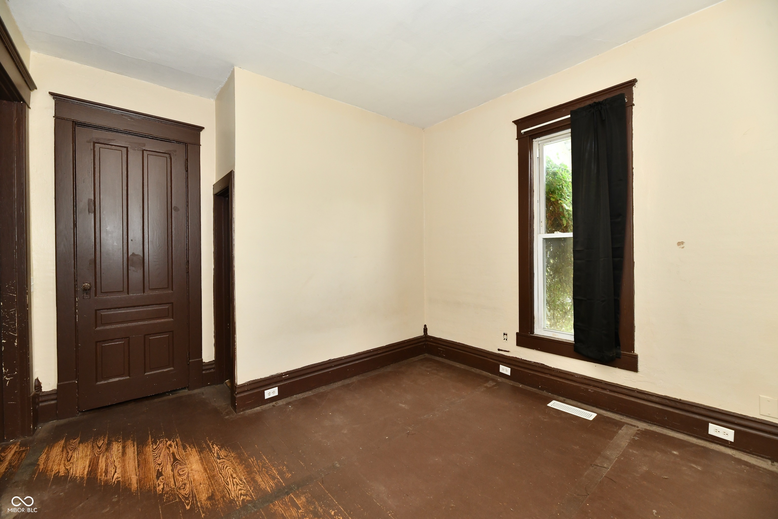 208 East Sherman Street Windfall, IN 46076 - Photo 13 of 21