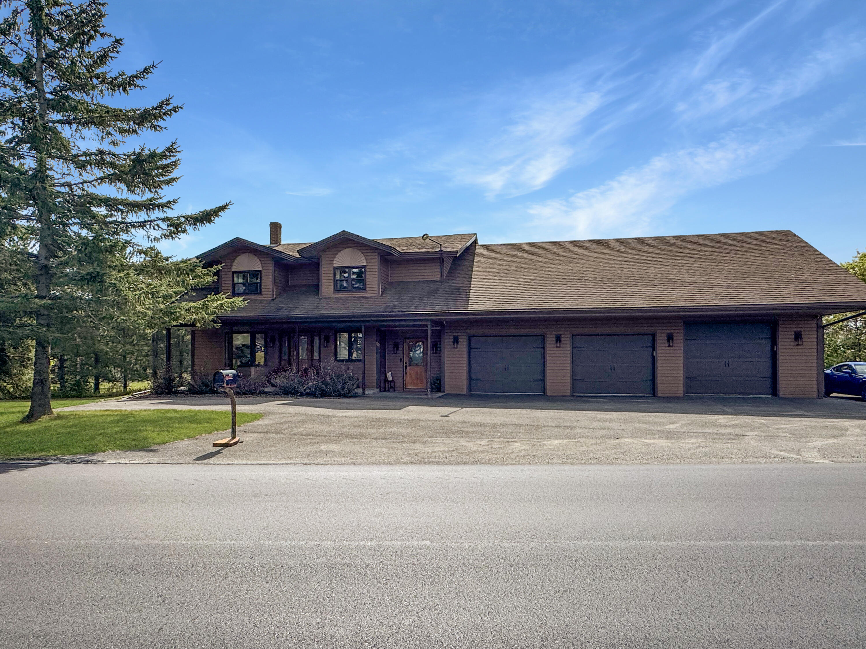 722 Beaulieu Road Madawaska, ME 04773 - Photo 4 of 161 Front