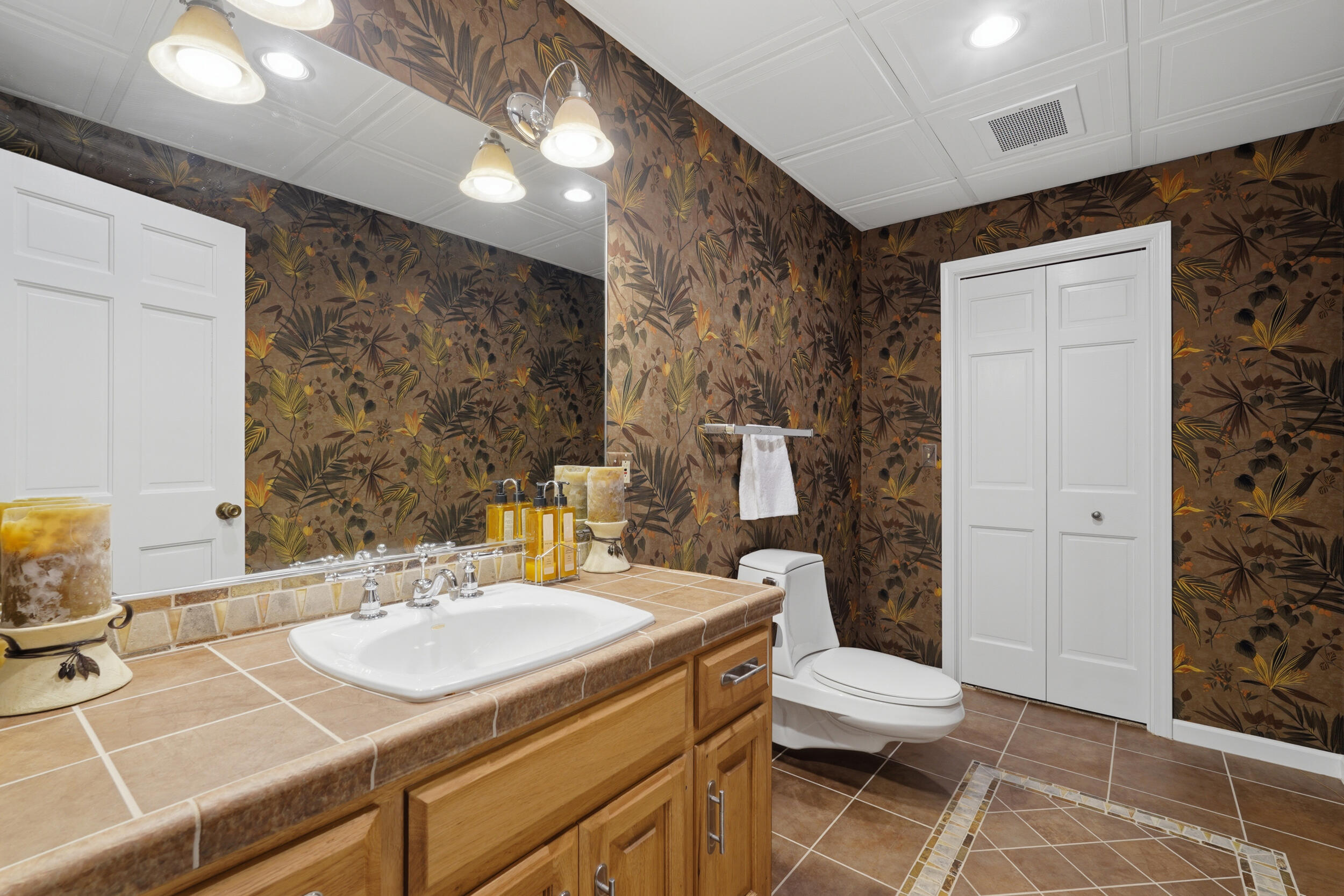 9256 Fenton Road Grand Blanc, MI 48439 - Photo 59 of 84 9256 fenton rd-55