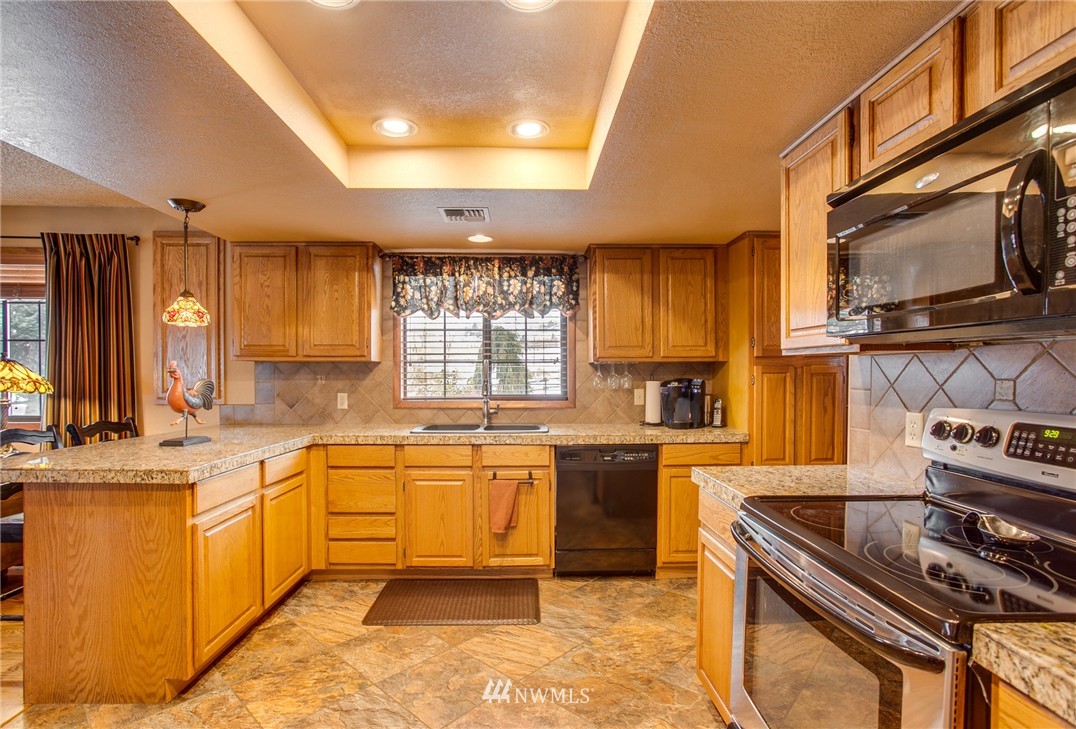 3700 West Malaga Road Malaga, WA 98828 - Photo 3 of 25 Gallery Image 3