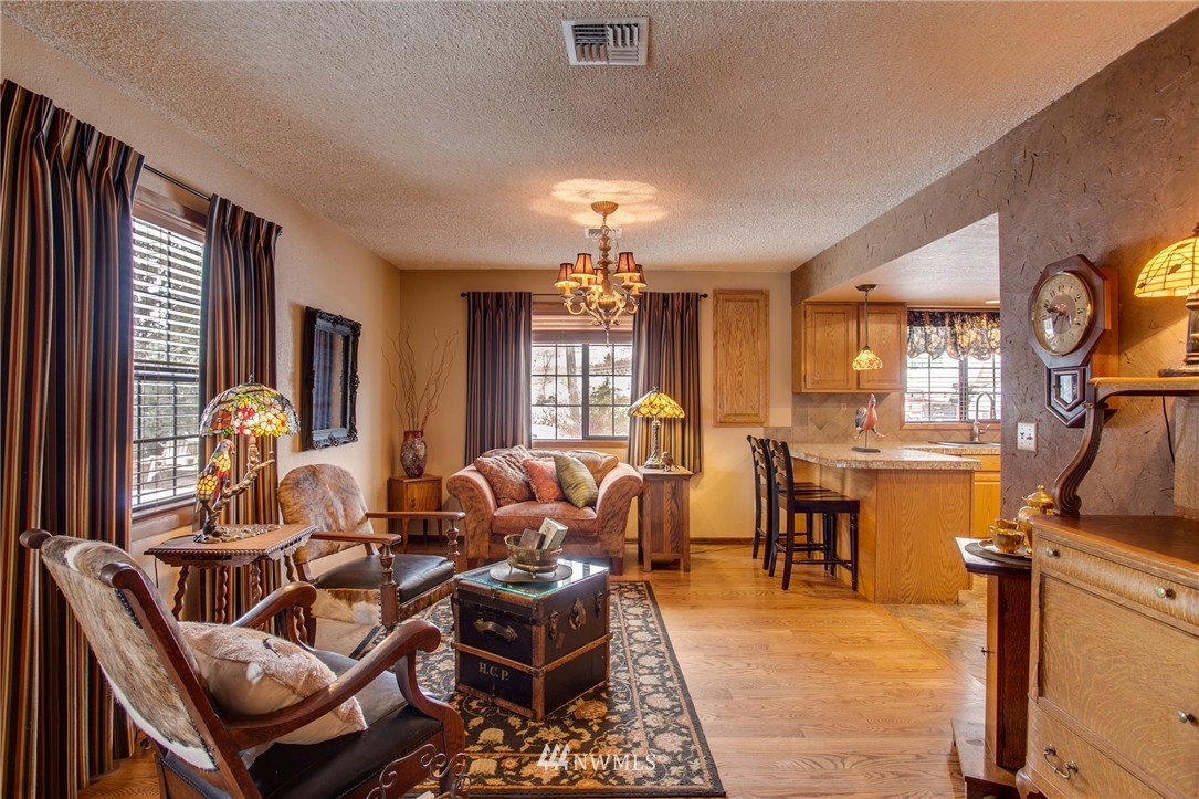 3700 West Malaga Road Malaga, WA 98828 - Photo 5 of 25 Gallery Image 5