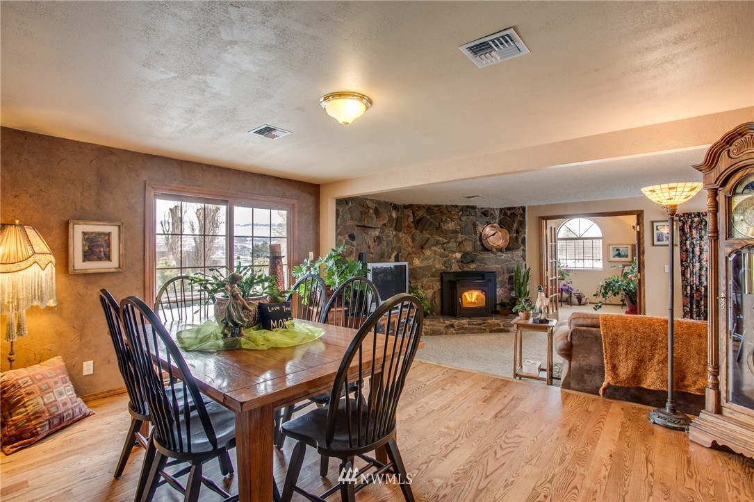 3700 West Malaga Road Malaga, WA 98828 - Photo 8 of 25 Gallery Image 8