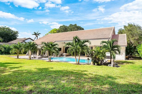 a view of a park with a fountain