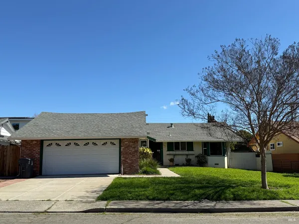 $539,900 | 1700 Hemlock Street, Fairfield, CA 94533