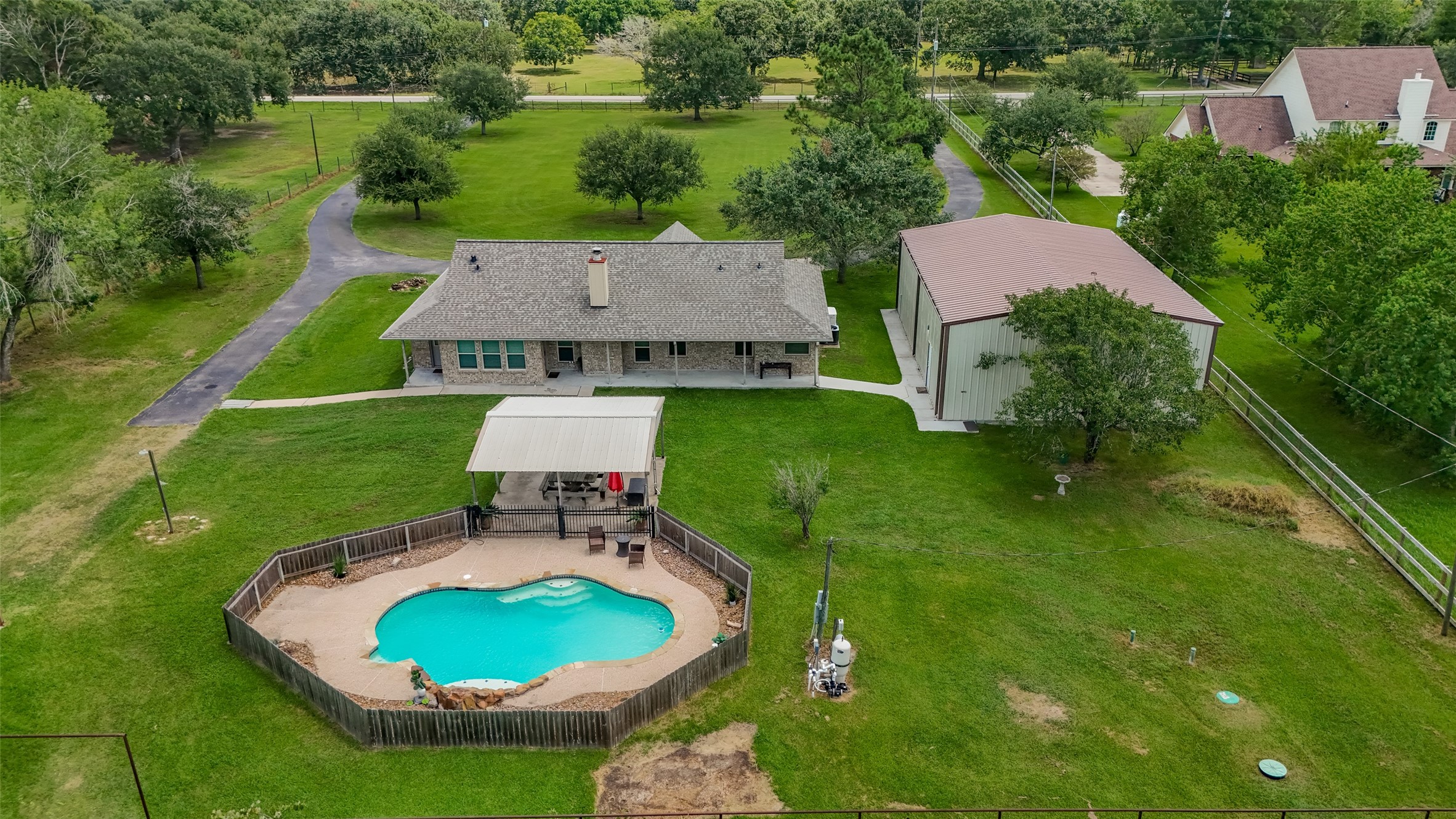1030 Ginger Street Santa Fe, TX 77517 - Photo 44 of 50 an aerial view of a house